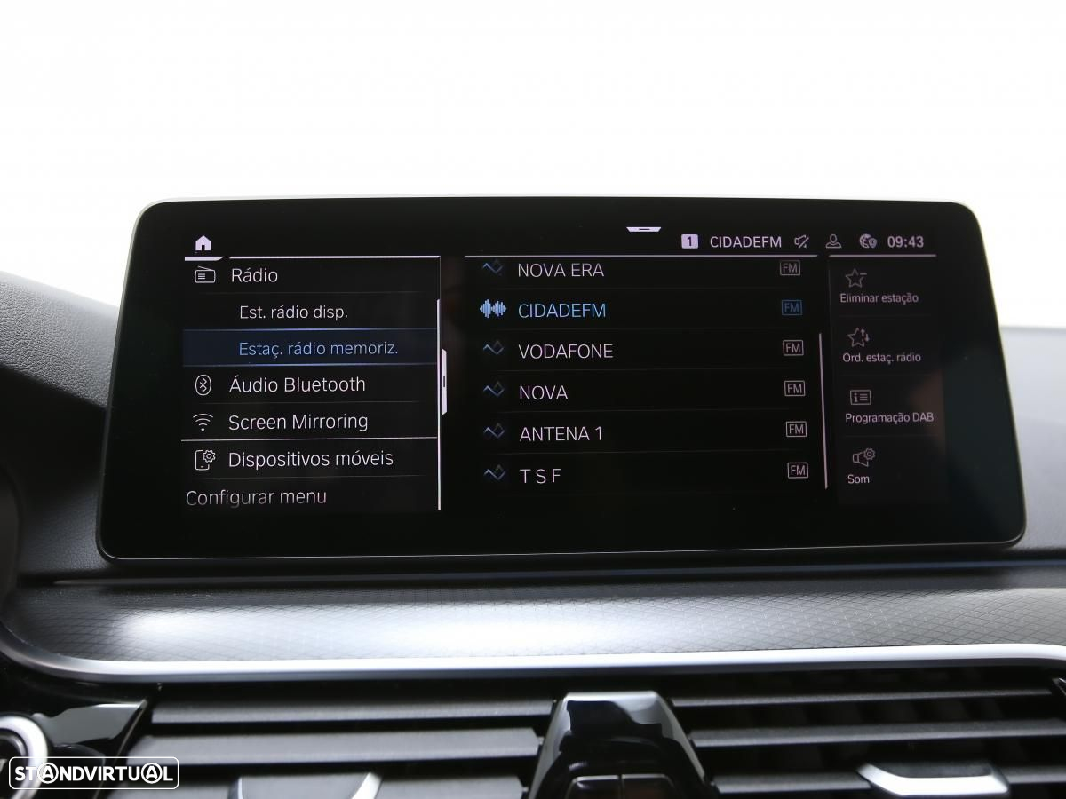 BMW 530 e Pack Desportivo M - 18