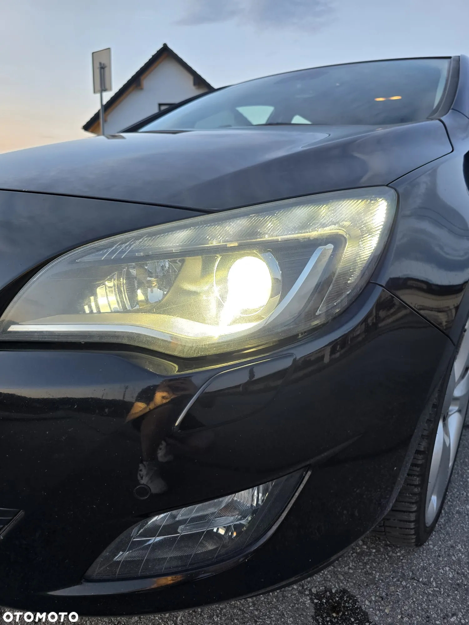 Opel Astra IV 1.6 T Cosmo - 24