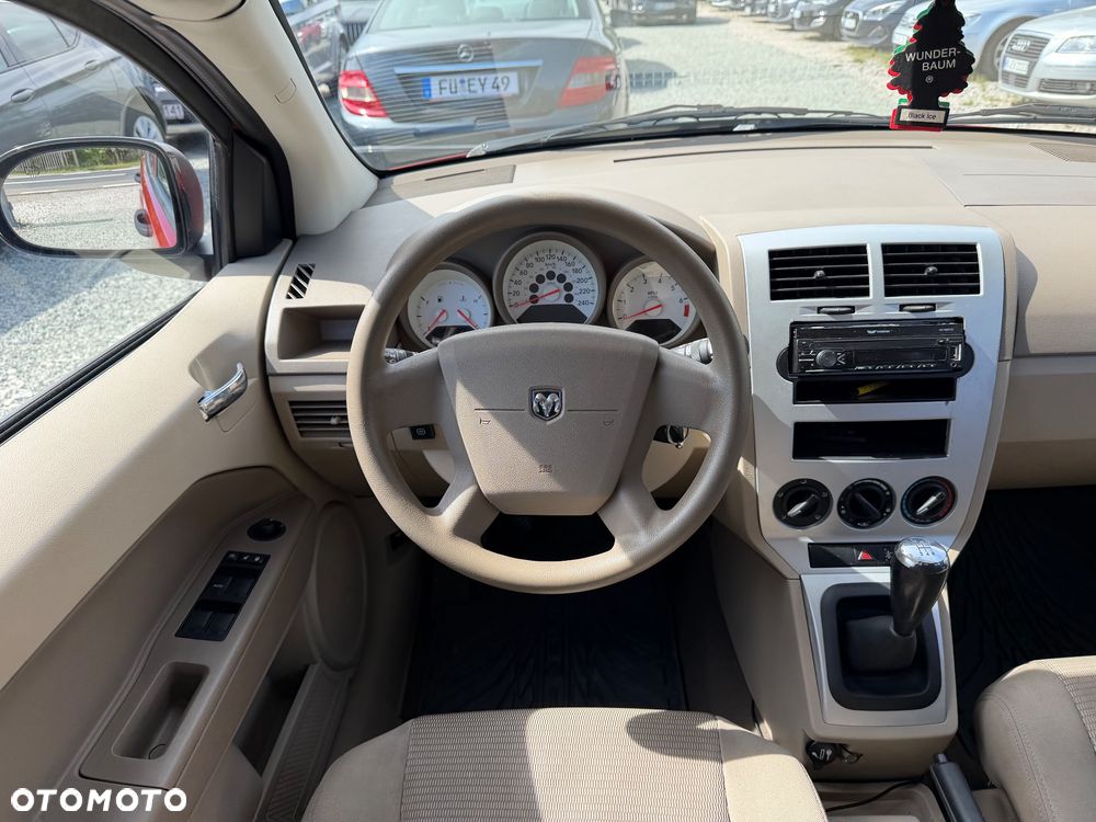 Dodge Caliber 1.8 SE - 32