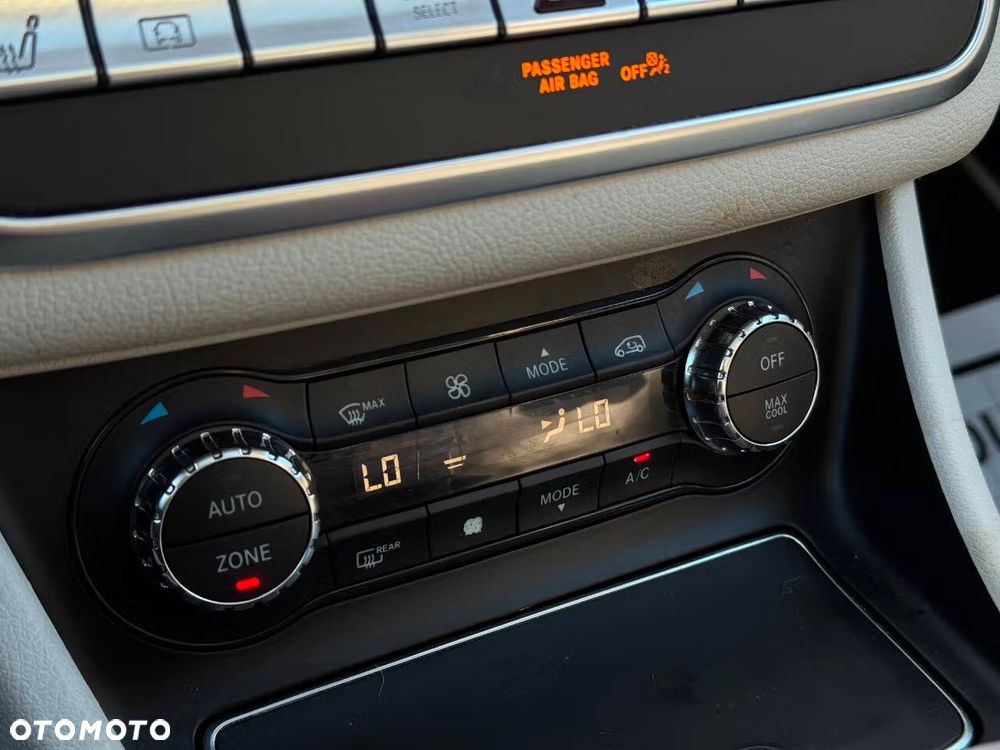 Mercedes-Benz GLA 250 4-Matic - 24