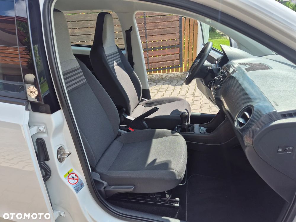 Volkswagen up! white style - 18
