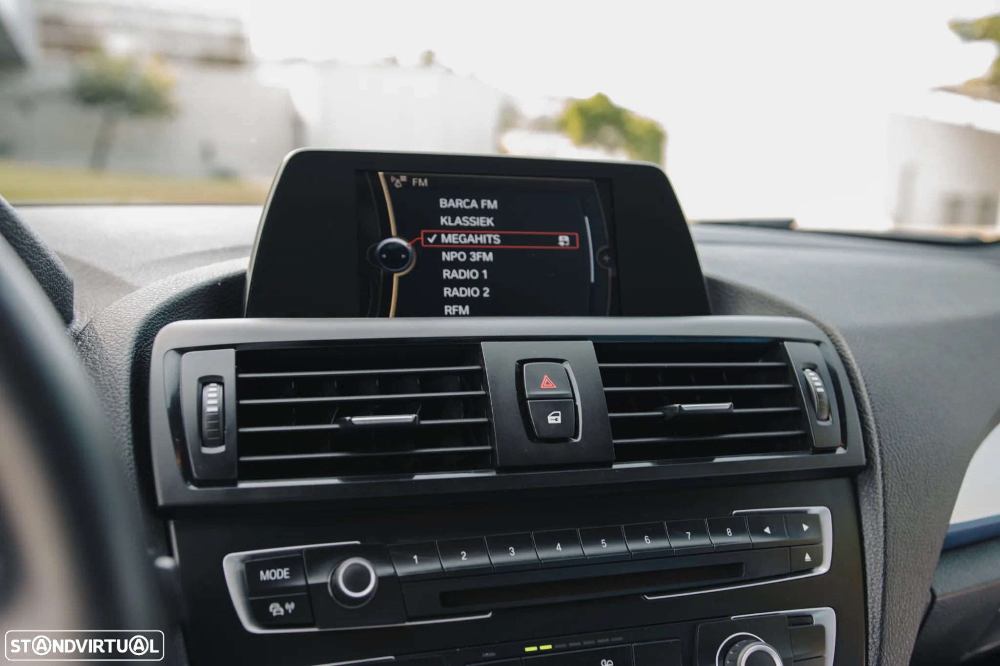 BMW 116 dA Pack M - 12