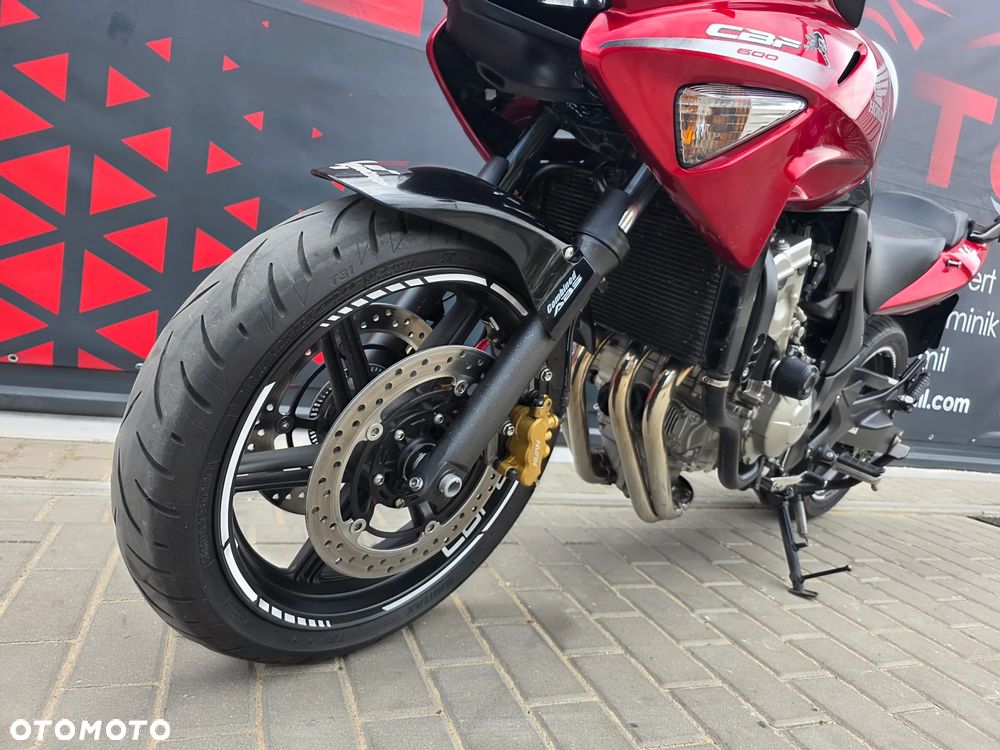 Honda CBF - 26