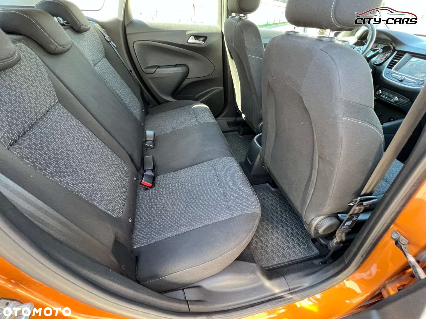 Opel Crossland X - 21