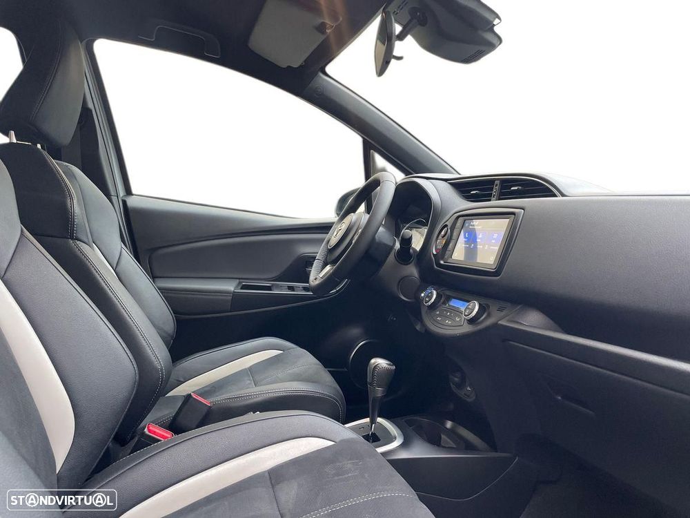 Toyota Yaris - 6