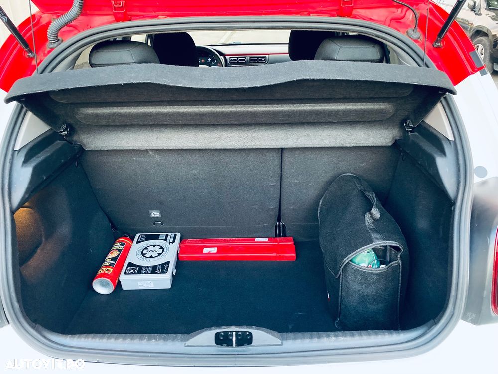 Citroën C3 1.2 PureTech BVM Shine - 17