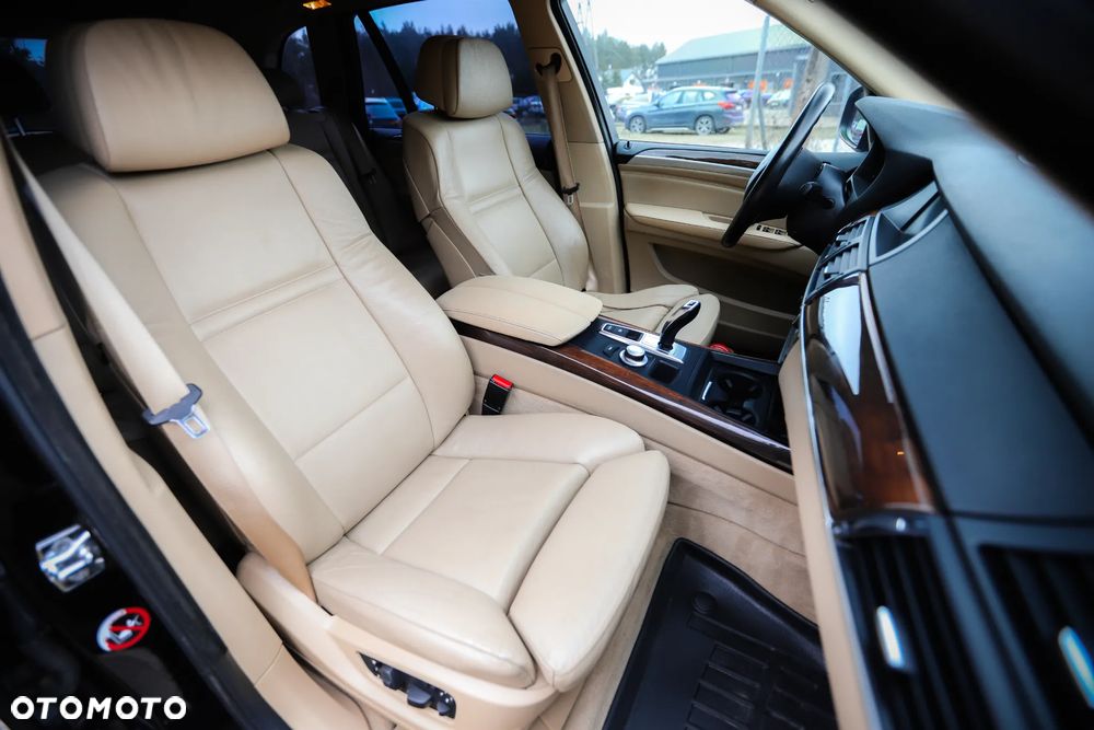 BMW X5 3.5d xDrive - 16