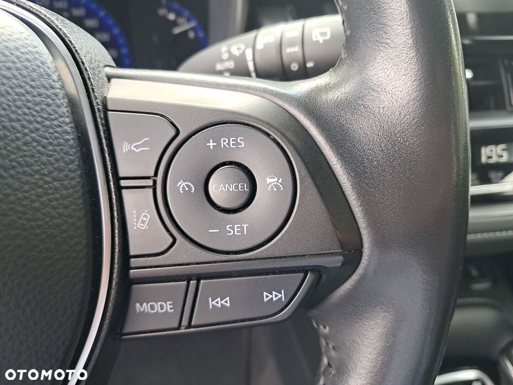 Suzuki Swace 1.8 Hybrid Premium Plus CVT - 21