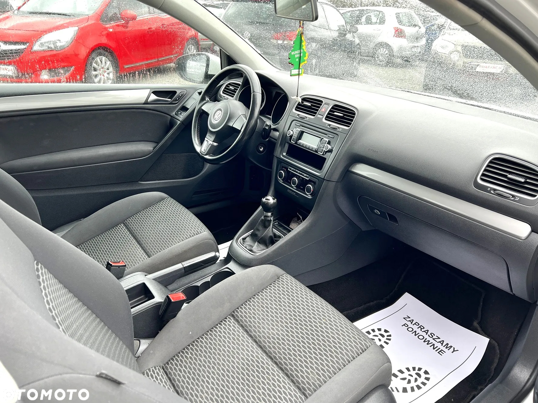 Volkswagen Golf VI 1.6 TDI Comfortline - 9