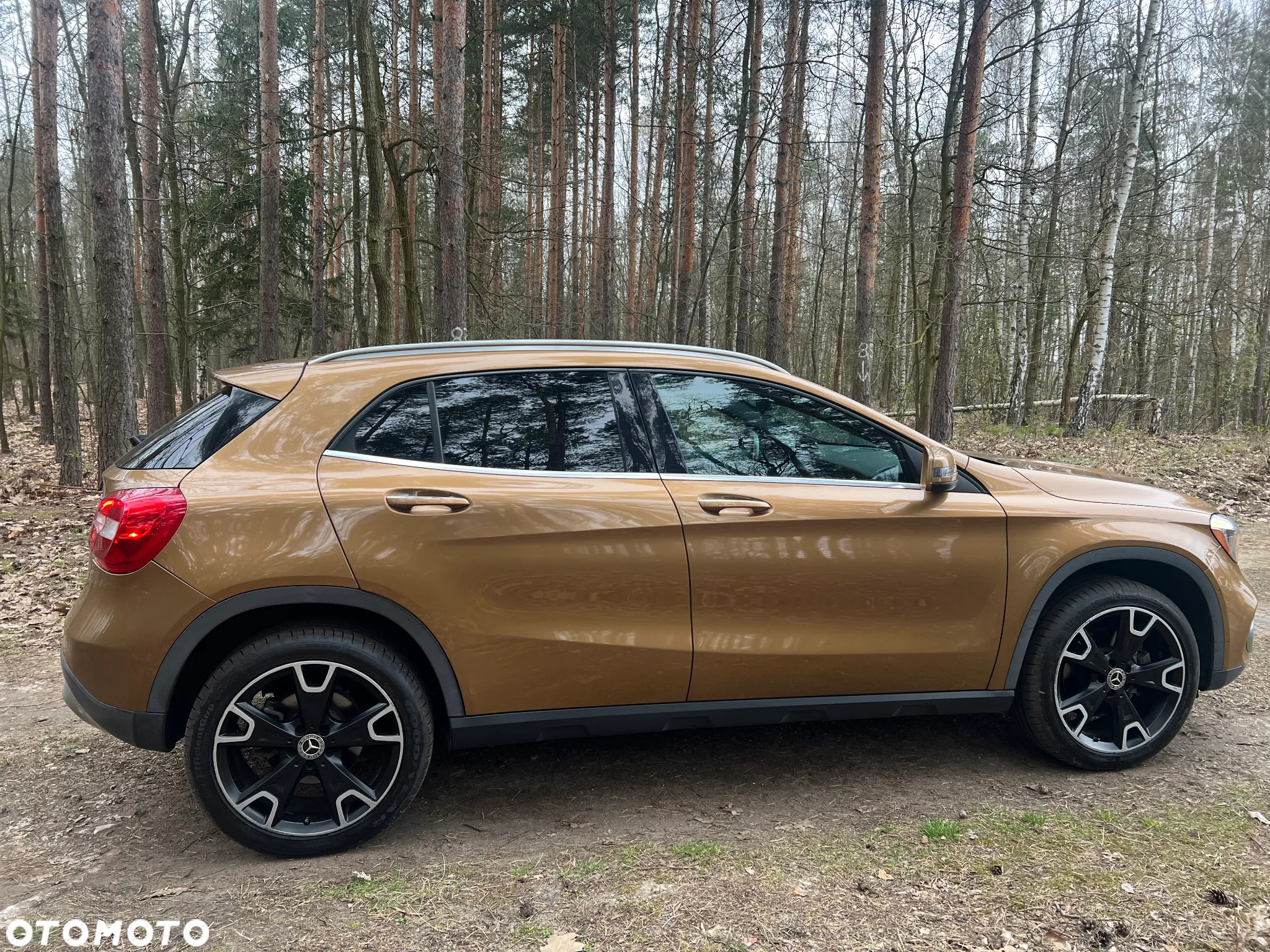 Mercedes-Benz GLA 250 4Matic 7G-DCT UrbanStyle Edition - 16
