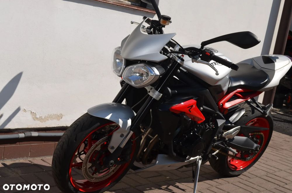Triumph Street Triple - 6