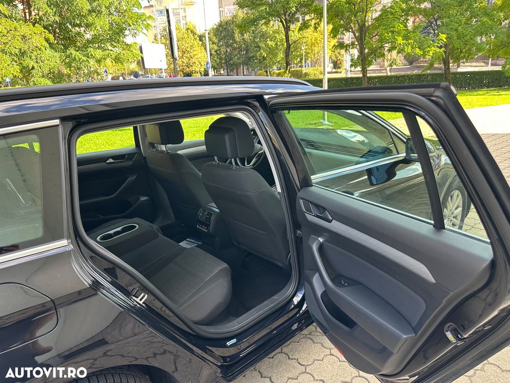 Volkswagen Passat - 32