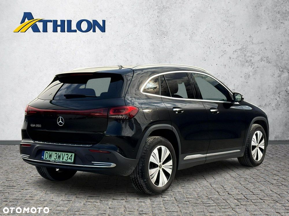 Mercedes-Benz EQA - 5