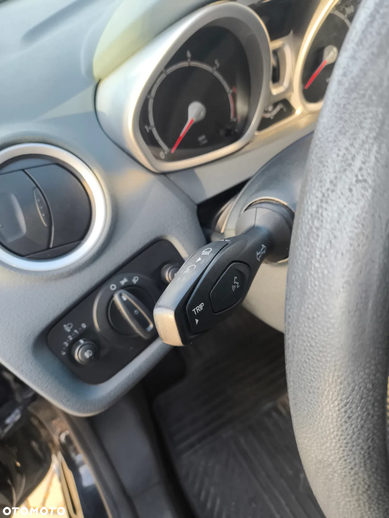 Ford Fiesta 1.4 Titanium EU5 - 27