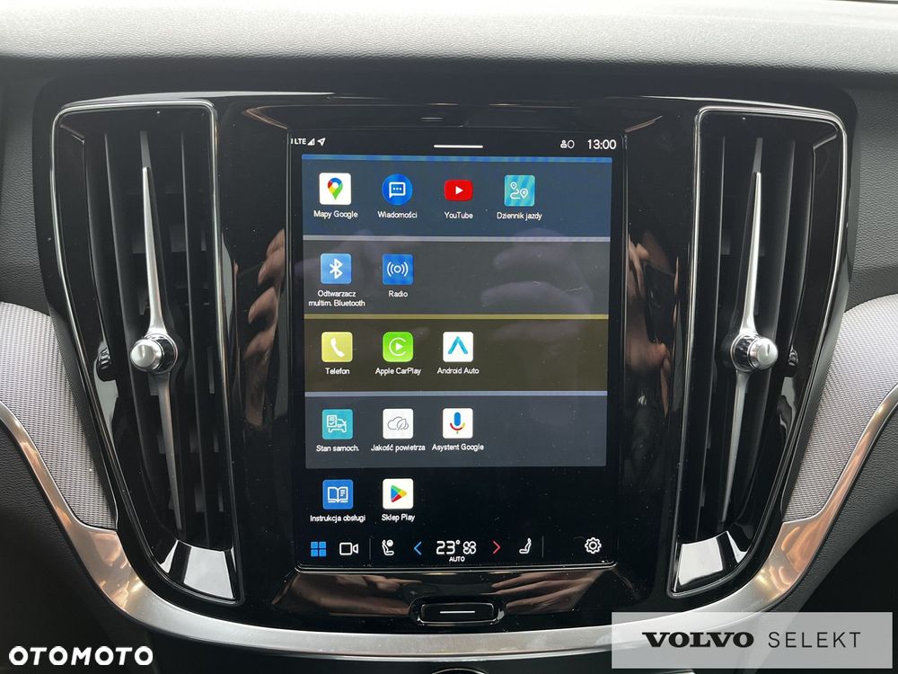 Volvo V60 Cross Country - 19