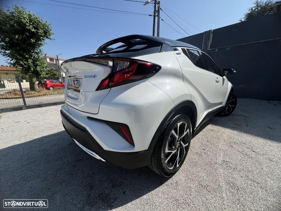 Toyota C-HR 2.0 Hybrid Square Collection - 12