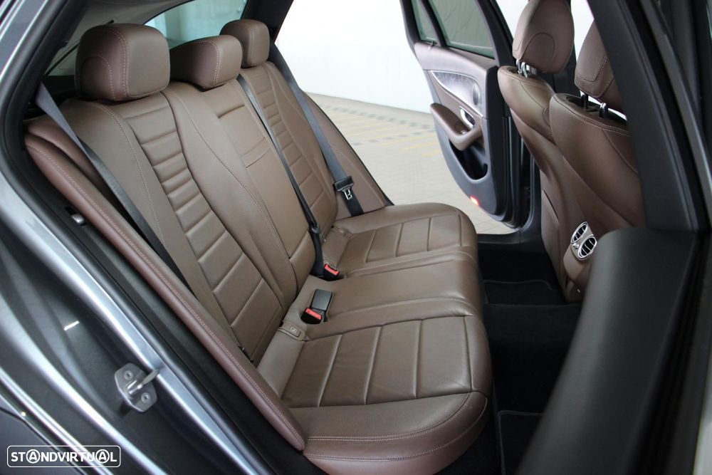 Mercedes-Benz E 220 d 4-Matic All Terrain Avantgarde - 13