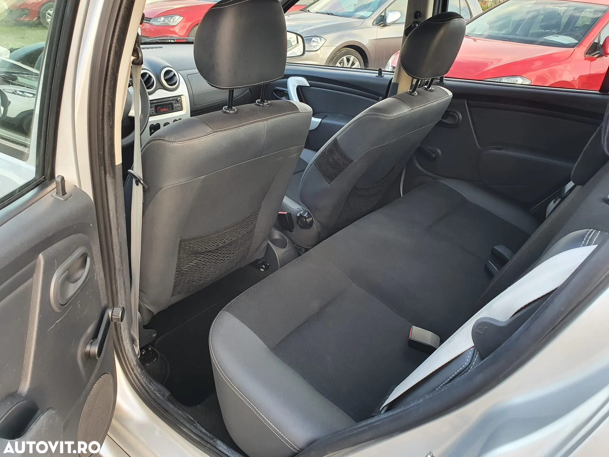 Dacia Sandero Stepway dCi 90 Prestige - 8