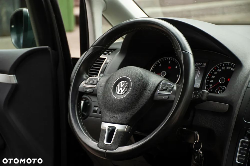 Volkswagen Touran 2.0 TDI DPF Life - 23