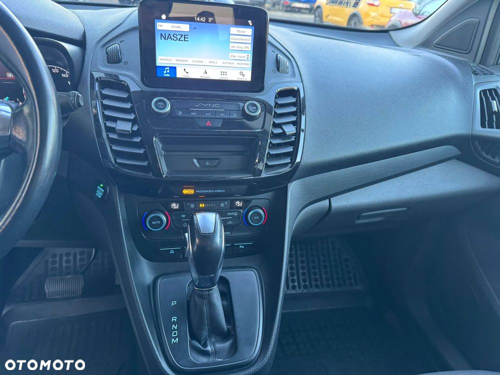 Ford Tourneo Connect Grand - 19