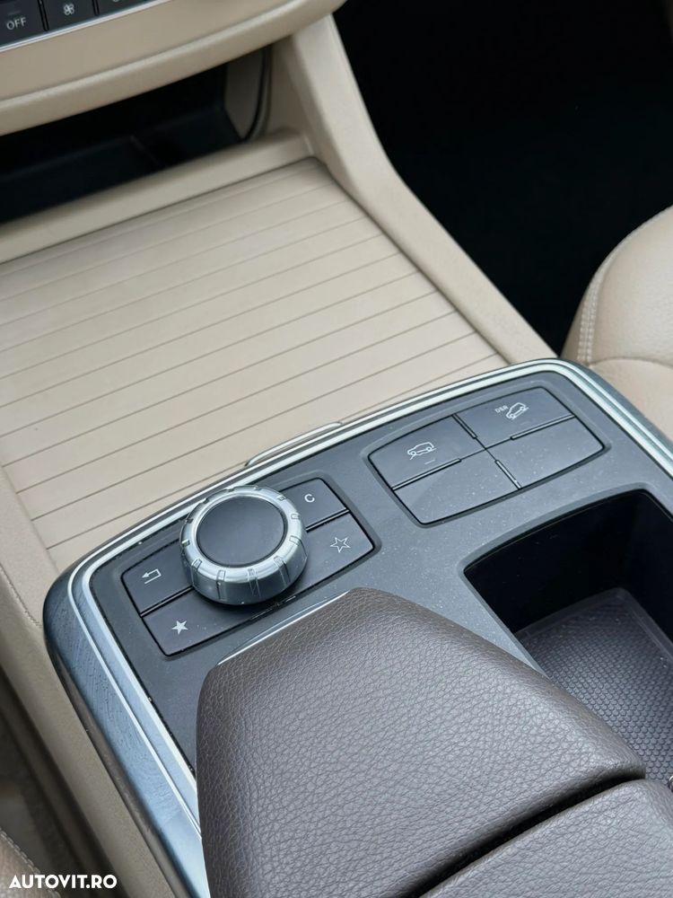 Mercedes-Benz ML 350 BlueTEC 4MATIC 7G-TRONIC - 23