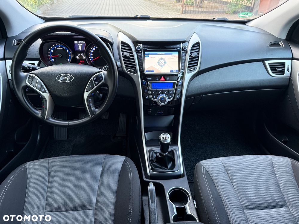 Hyundai i30 1.6 Fifa World Cup Edition - 30