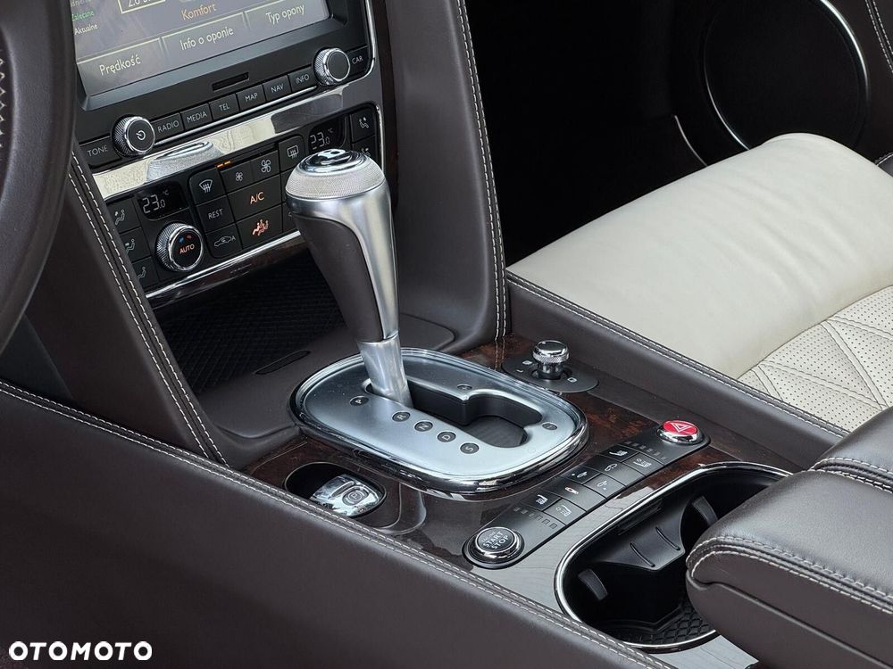 Bentley Continental GT - 27