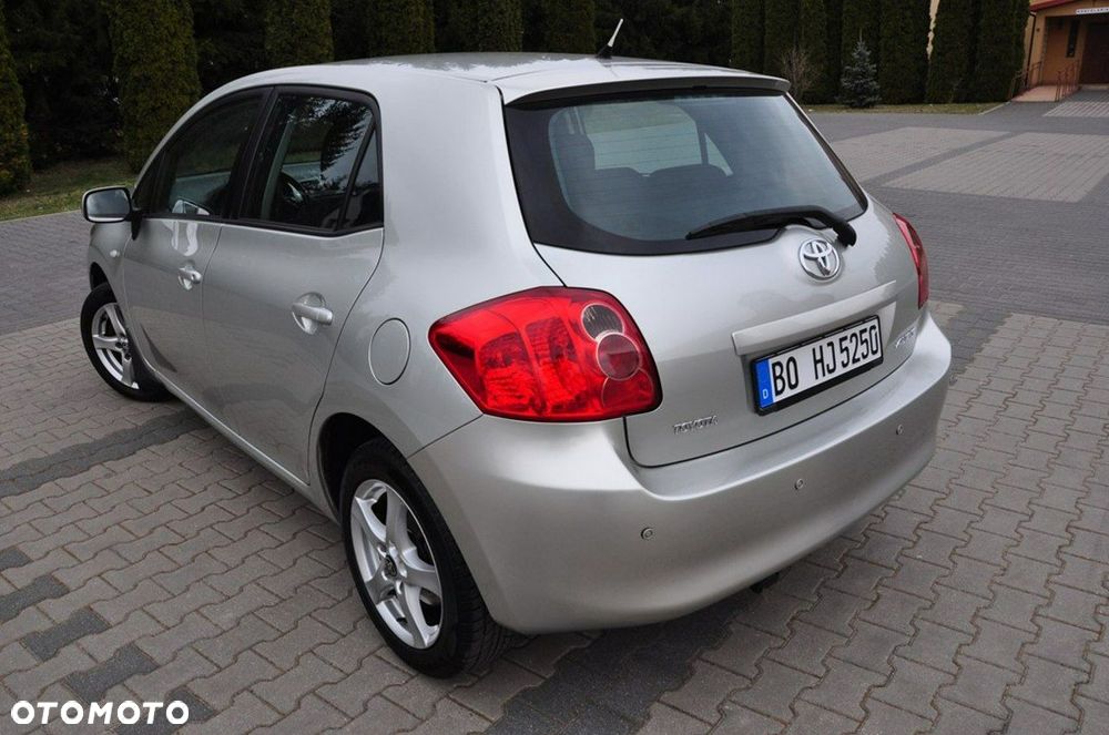 Toyota Auris - 23