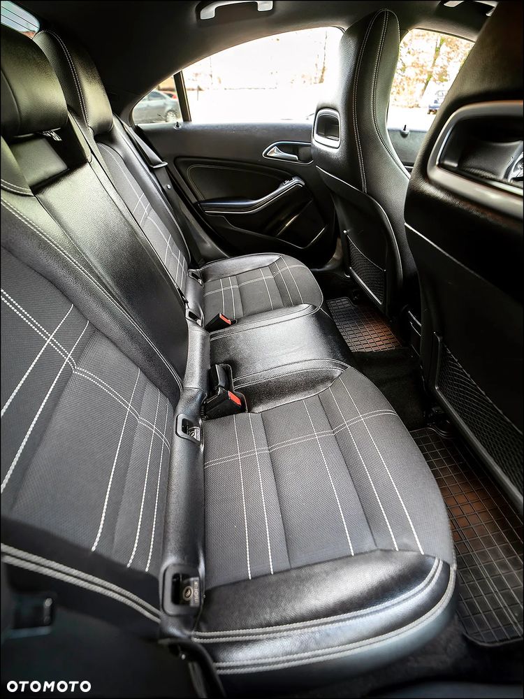 Mercedes-Benz CLA - 34