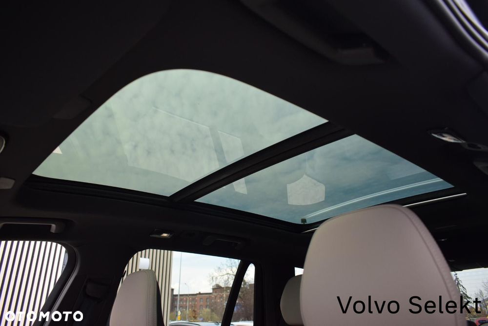 Volvo XC 90 - 23