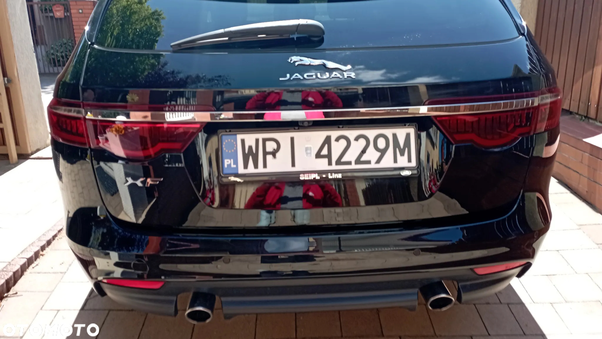 Jaguar XF 2.0 i4D AWD Prestige - 13