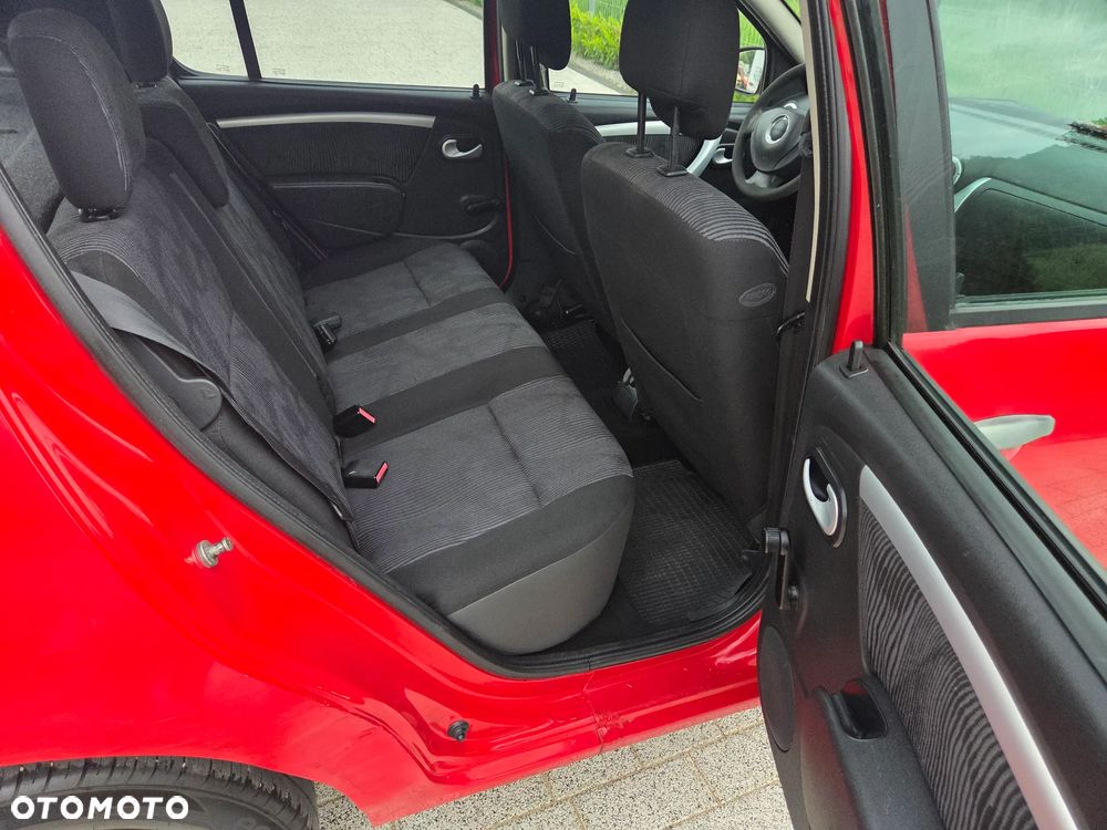 Dacia Sandero - 11