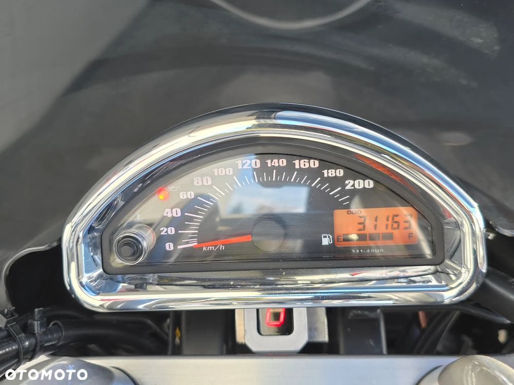 Suzuki Boulevard - 7