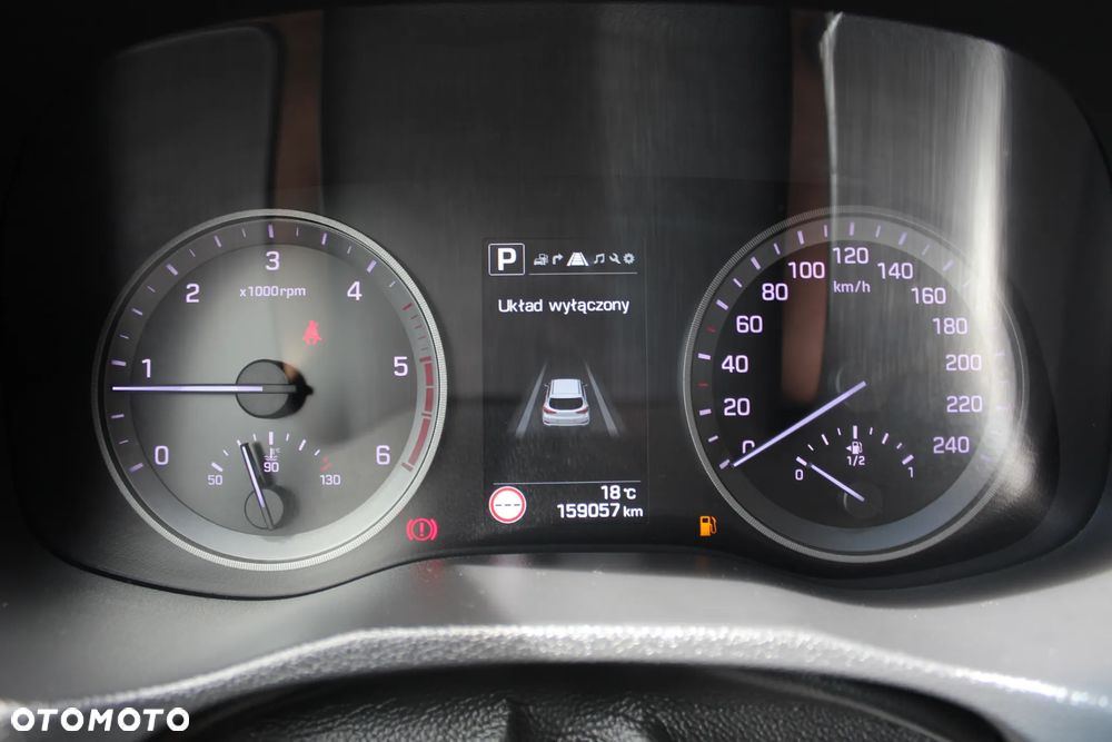 Hyundai Tucson blue 1.7 CRDi 2WD DCT Premium - 23