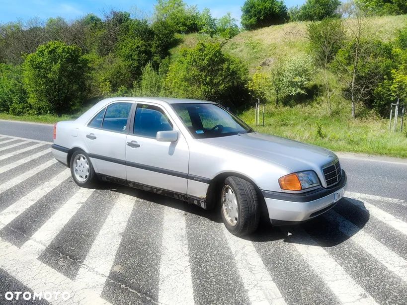 Mercedes-Benz Klasa C 180 Esprit - 1