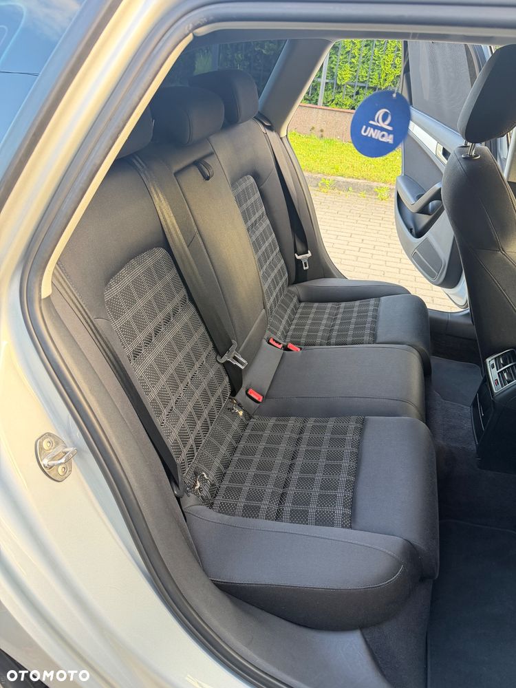Audi A4 Avant 2.0 TDI DPF S line Sportpaket (plus) - 21