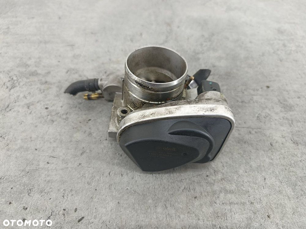 PRZEPUSTNICA VW PASSAT B5 FL 06B133062P 1.6 8V - 2