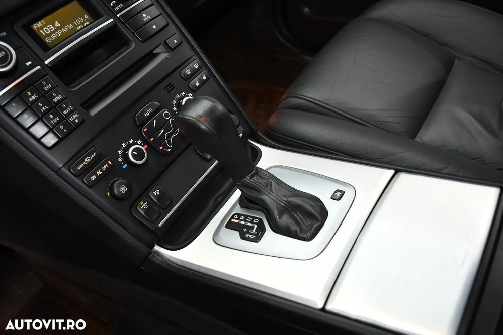Volvo XC 90 D5 AWD Geartonic Summum - 14
