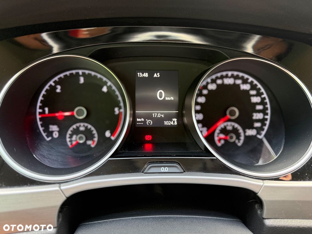 Volkswagen Touran 1.6 TDI BMT Comfortline - 11