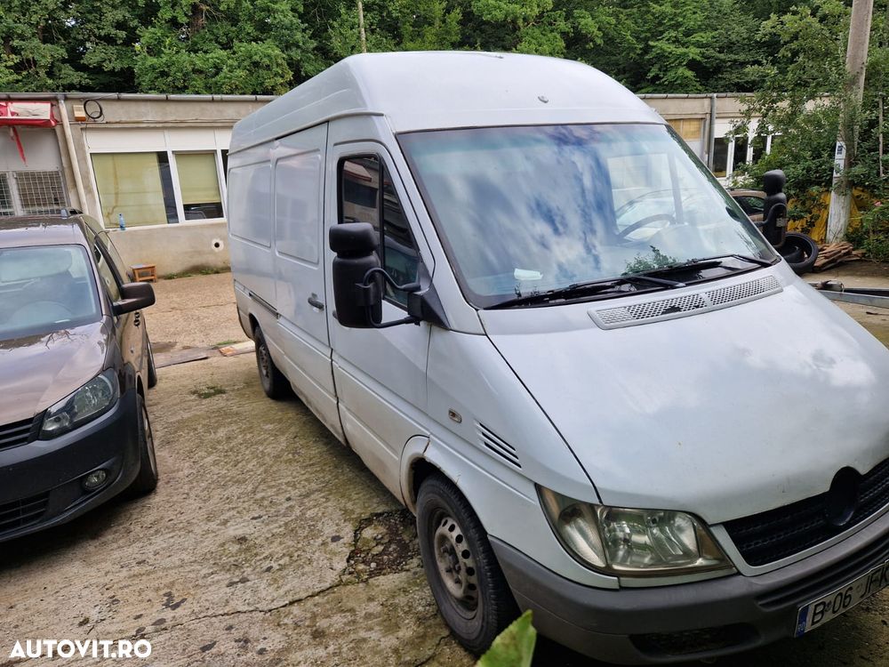 Mercedes-Benz Sprinter - 1