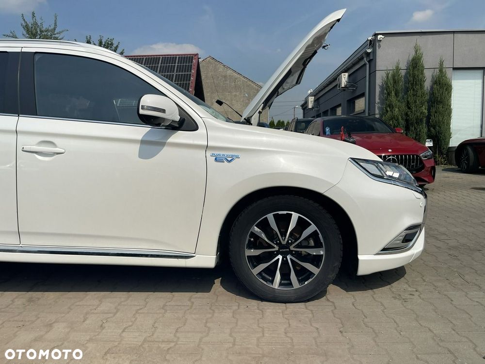Mitsubishi Outlander 2.4 4WD Spirit - 6