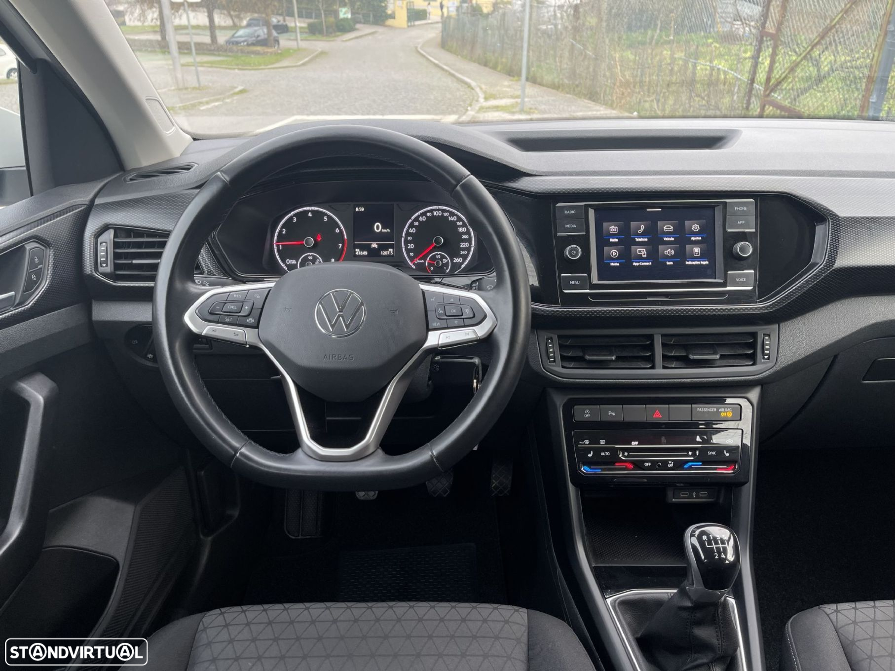 VW T-Cross 1.0 TSI Life - 25