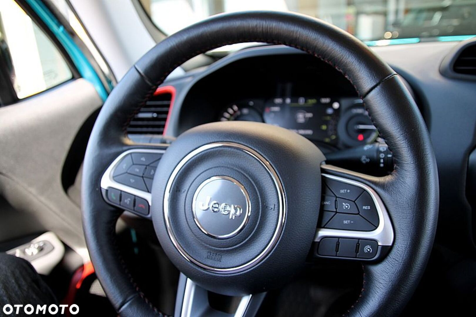 Jeep Renegade - 30