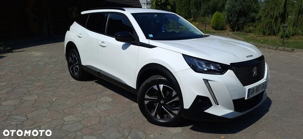 Peugeot 2008 1.5 BlueHDi Allure S&S EAT8 - 4