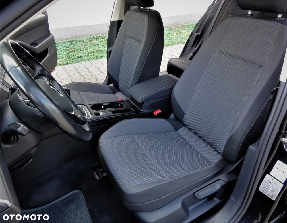 Volkswagen Passat Variant 2.0 TDI SCR Trendline - 25