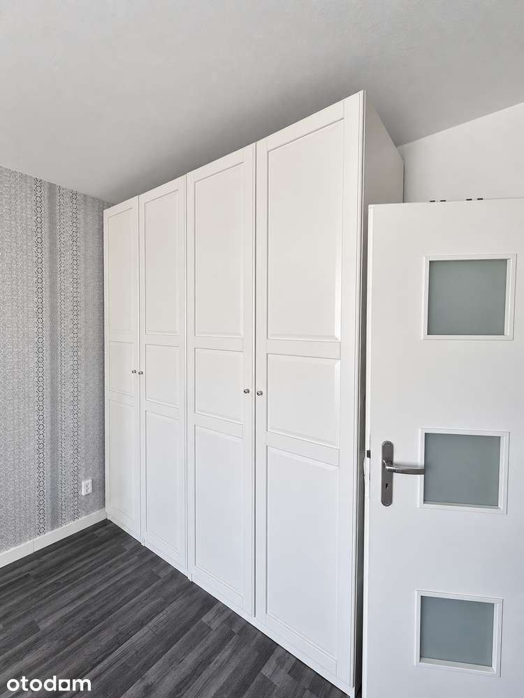 63 m², osobna kuchnia i 3 pokoje + balkon | Piękna