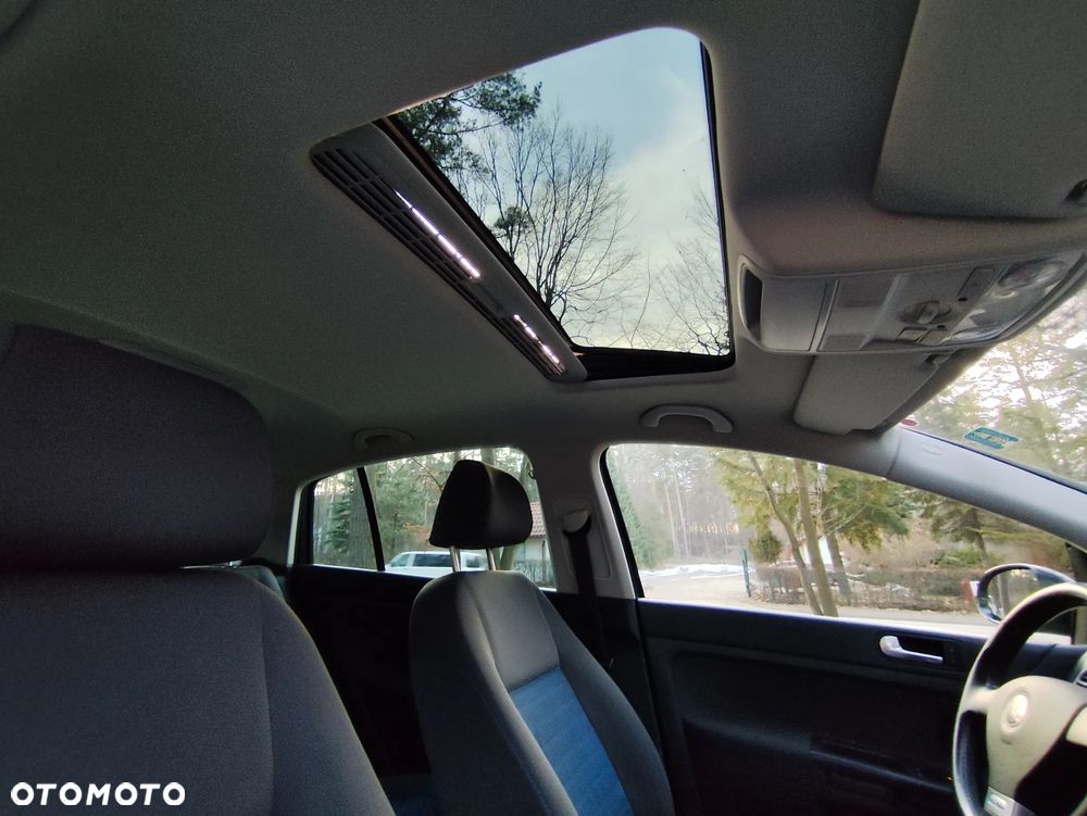 Volkswagen Golf Plus 1.9 TDI Tour - 26