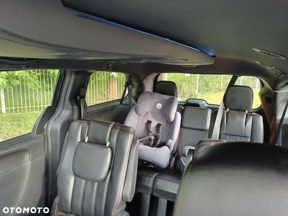 Dodge Grand Caravan 3.6 R/T - 7