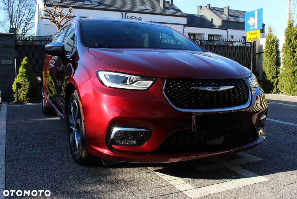 Chrysler Pacifica - 3