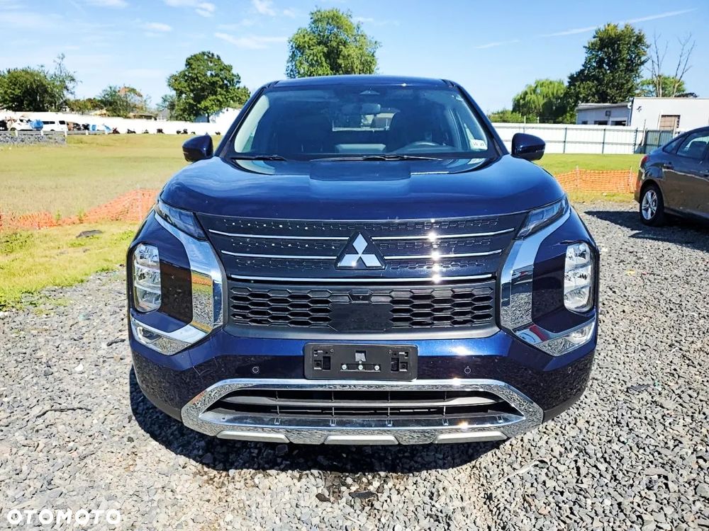 Mitsubishi Outlander - 5